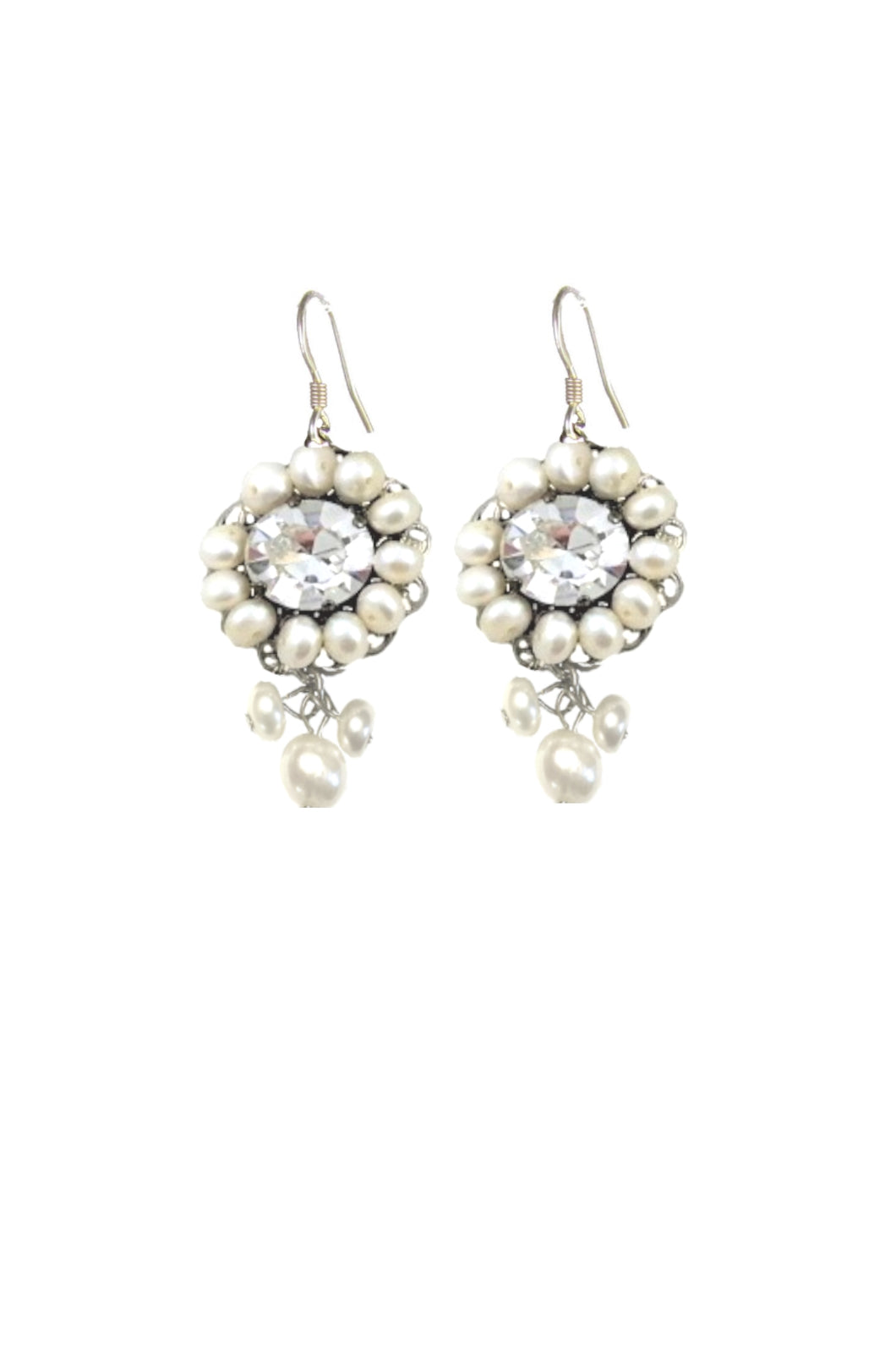Lisa pearl and Swarovski crystals earrings