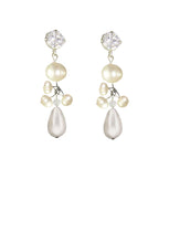 Load image into Gallery viewer, Pearls and  Crystals Iva earrings in Gold and Silver
